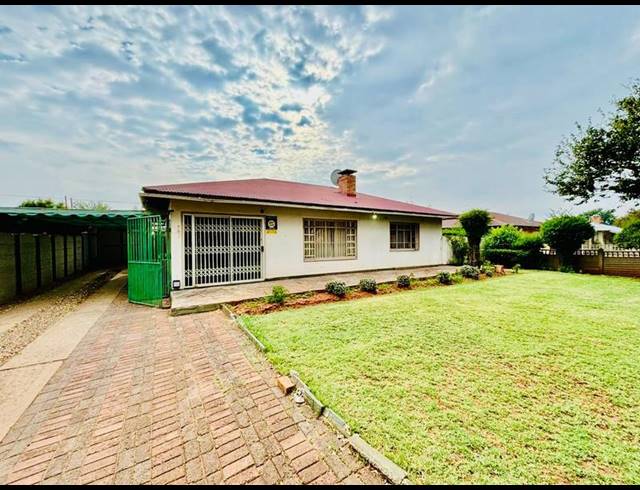 3 BEDROOM HOUSE FOR SALE IN VANDERBIJLPARK CW 1